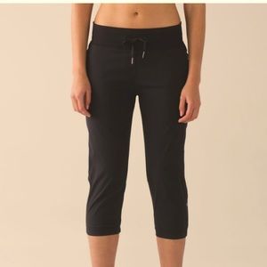 Lululemon Dance Studio Crop II Unlined - Size 8